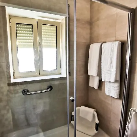 Отель Casas Dos Avos *